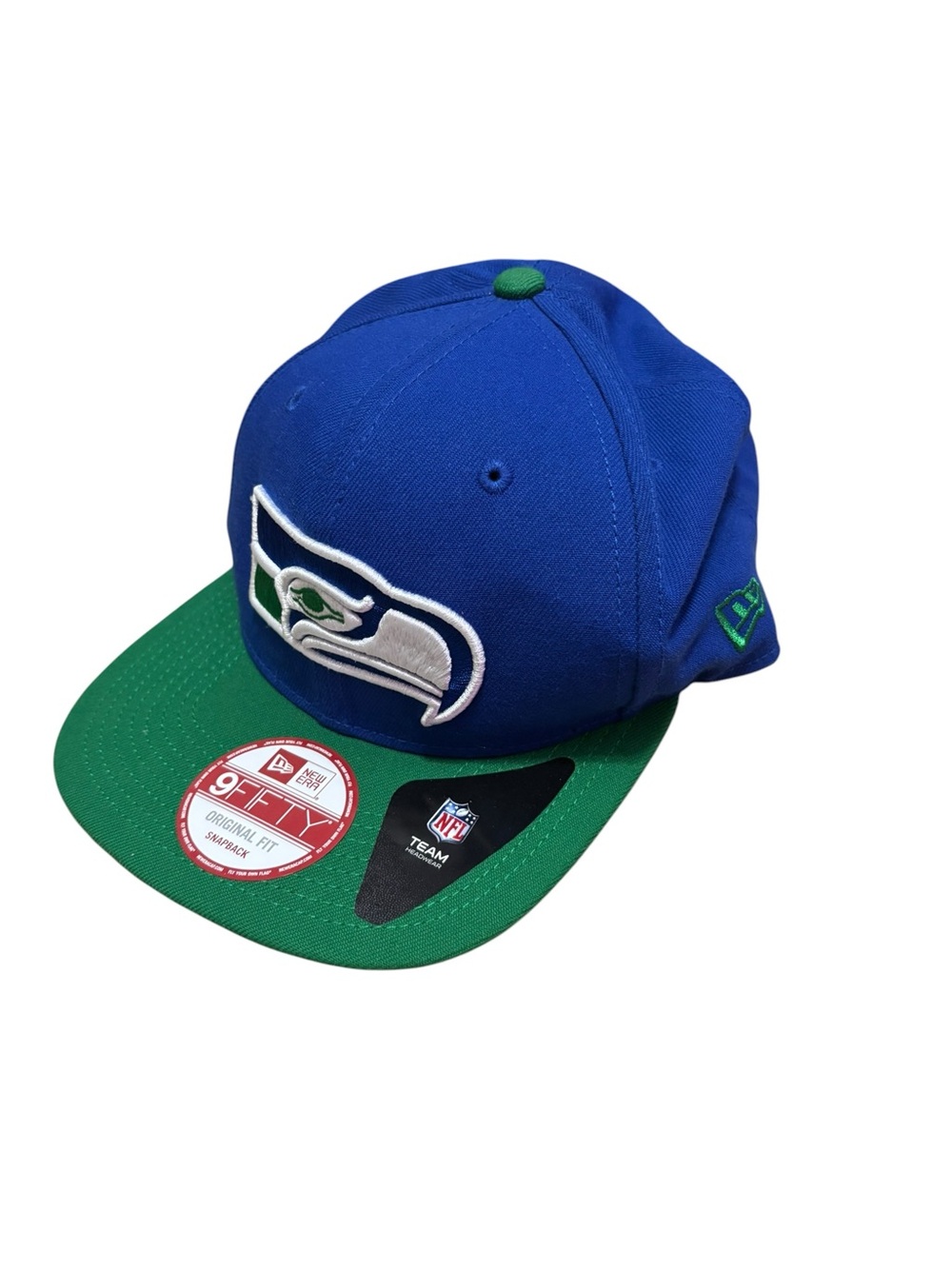New Era 9FIFTY Seattle
Seahawks Retro Retro/Historic Snapback Hat.